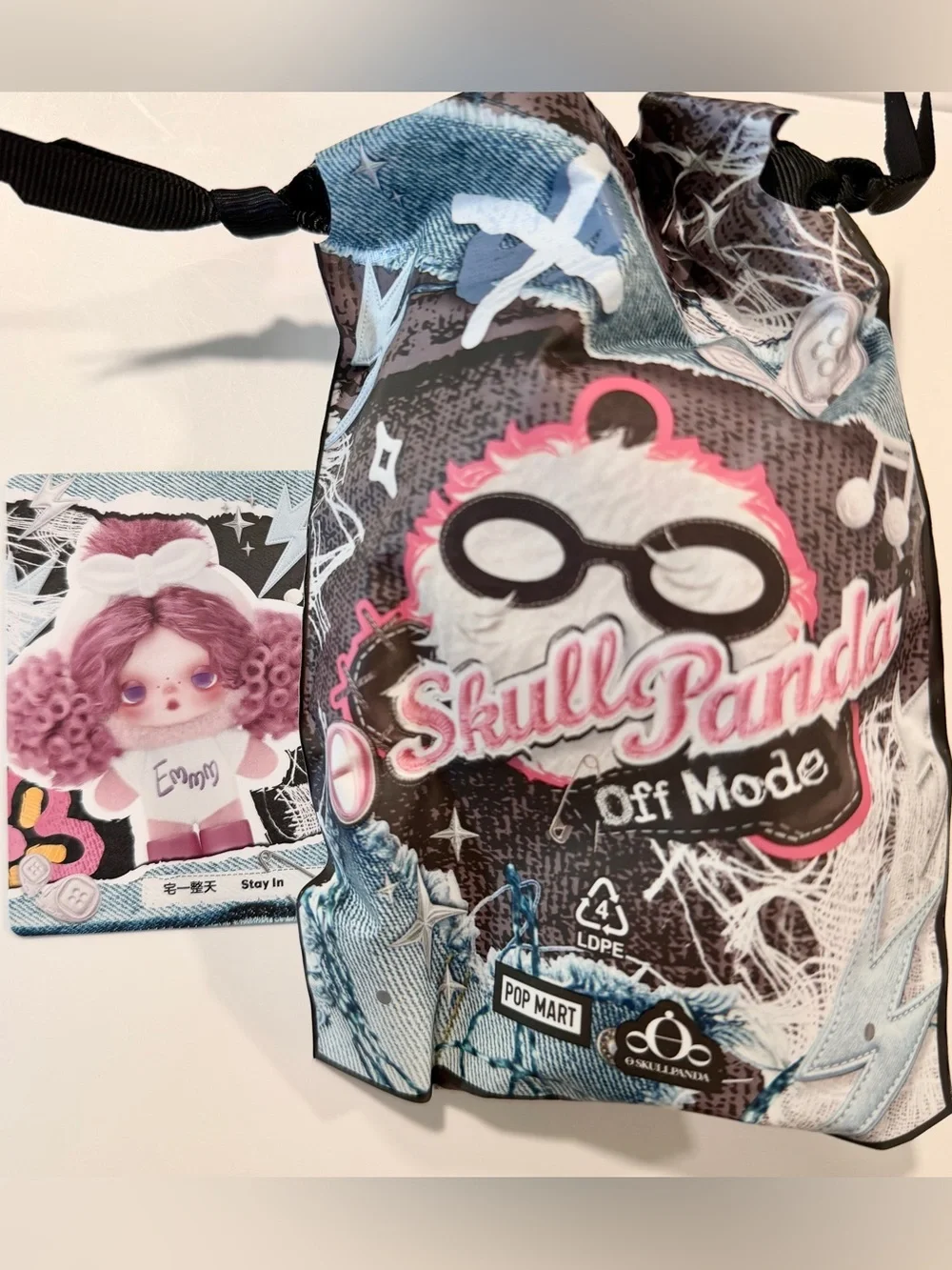 POP MART skullpanda off